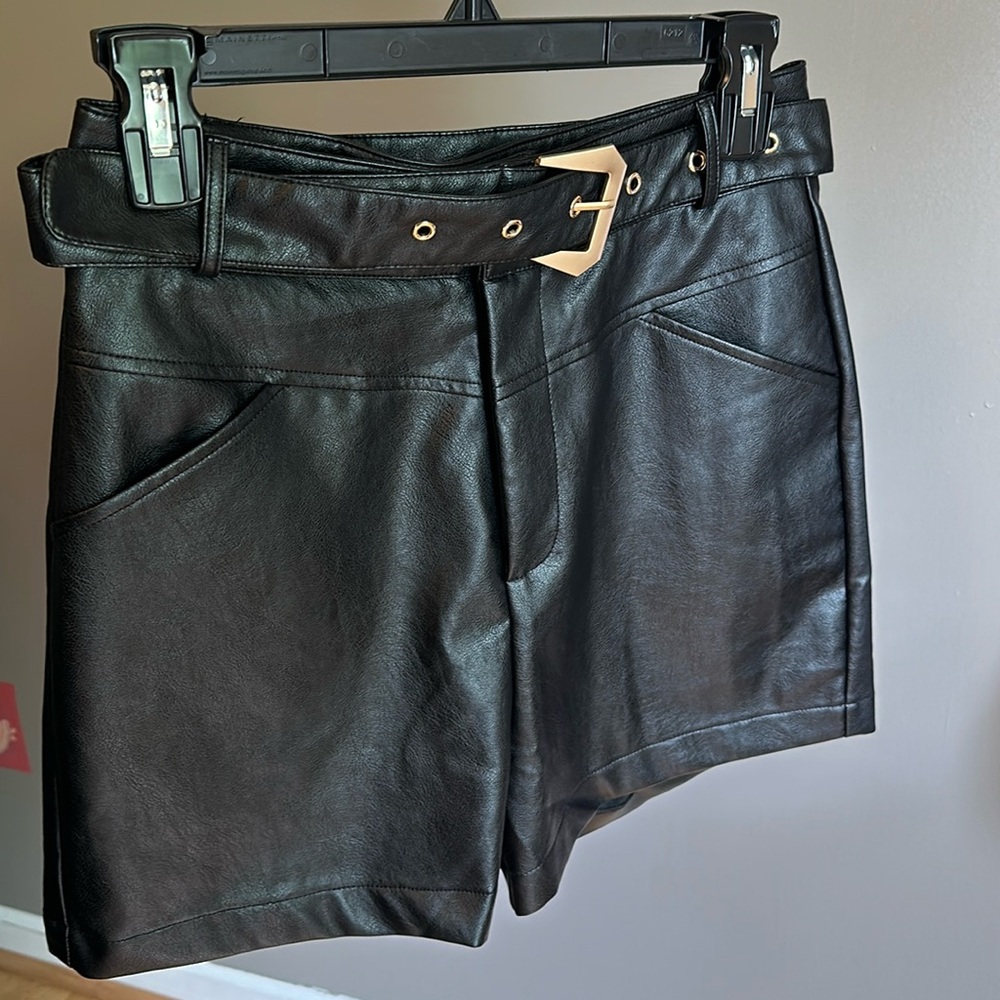 Little Bit of Spice Black Leather Belt Short by Vistique Small NWT